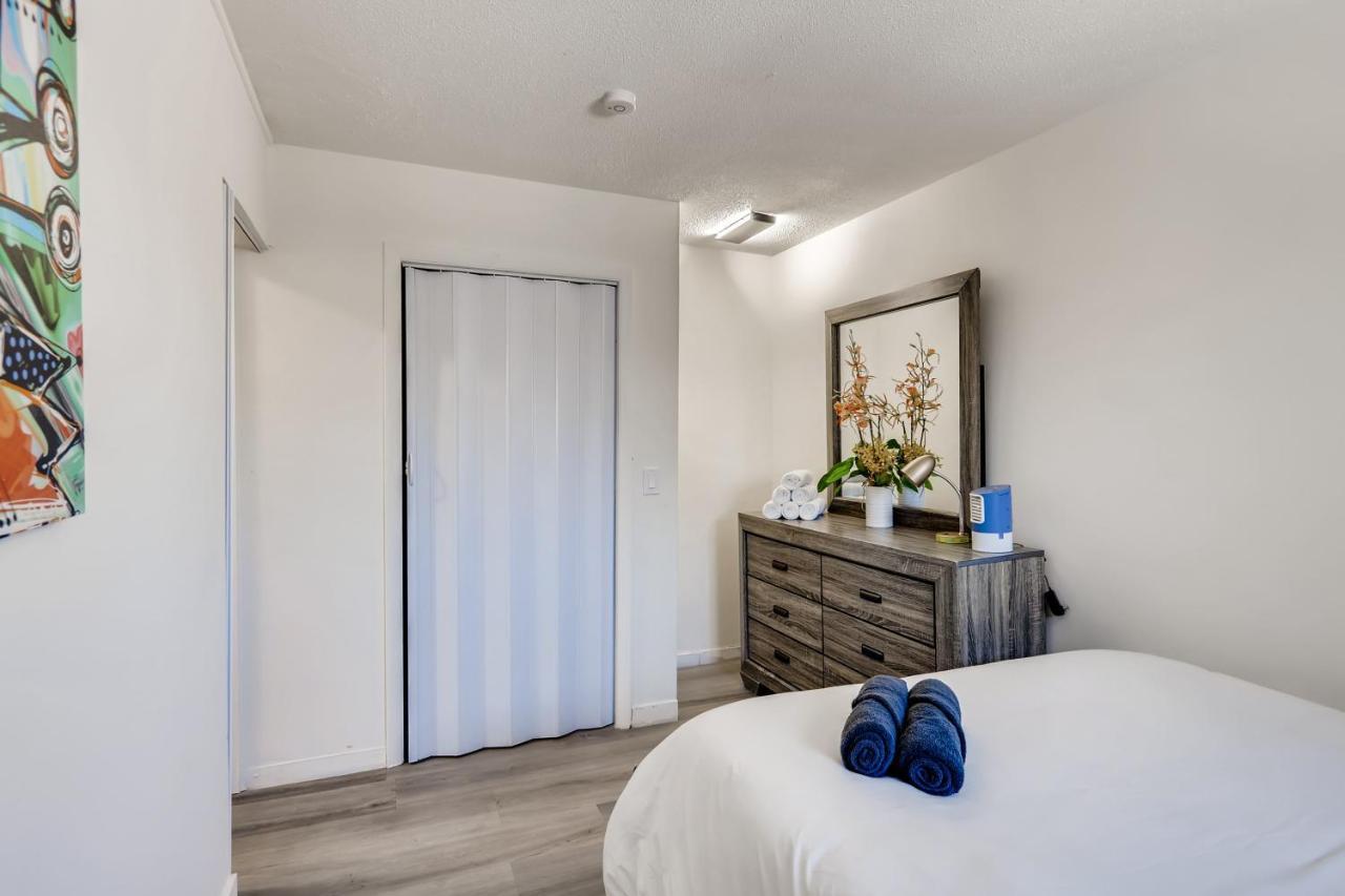 !!Coral Sands 1 Bedroom Stunner!! West Palm Beach Bagian luar foto
